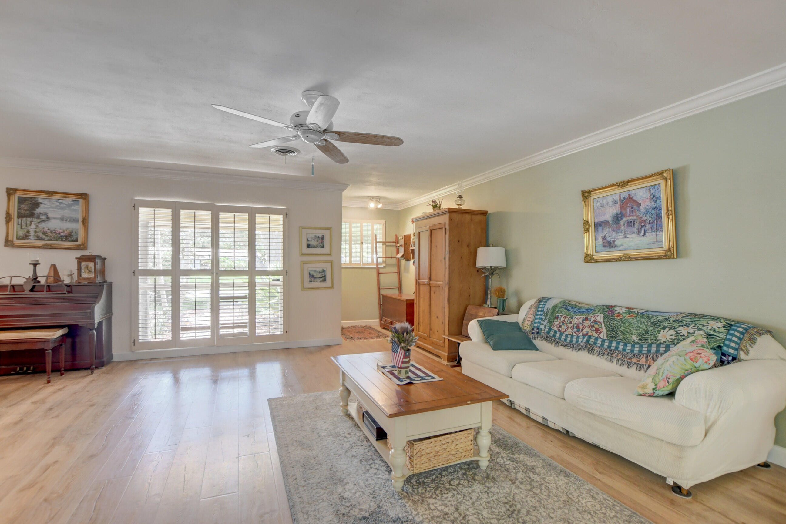 353 Southwest 7th Terrace Boca Raton, FL 33486 - Photo 3 of 22 10_ebf_0511_2_3_4_5