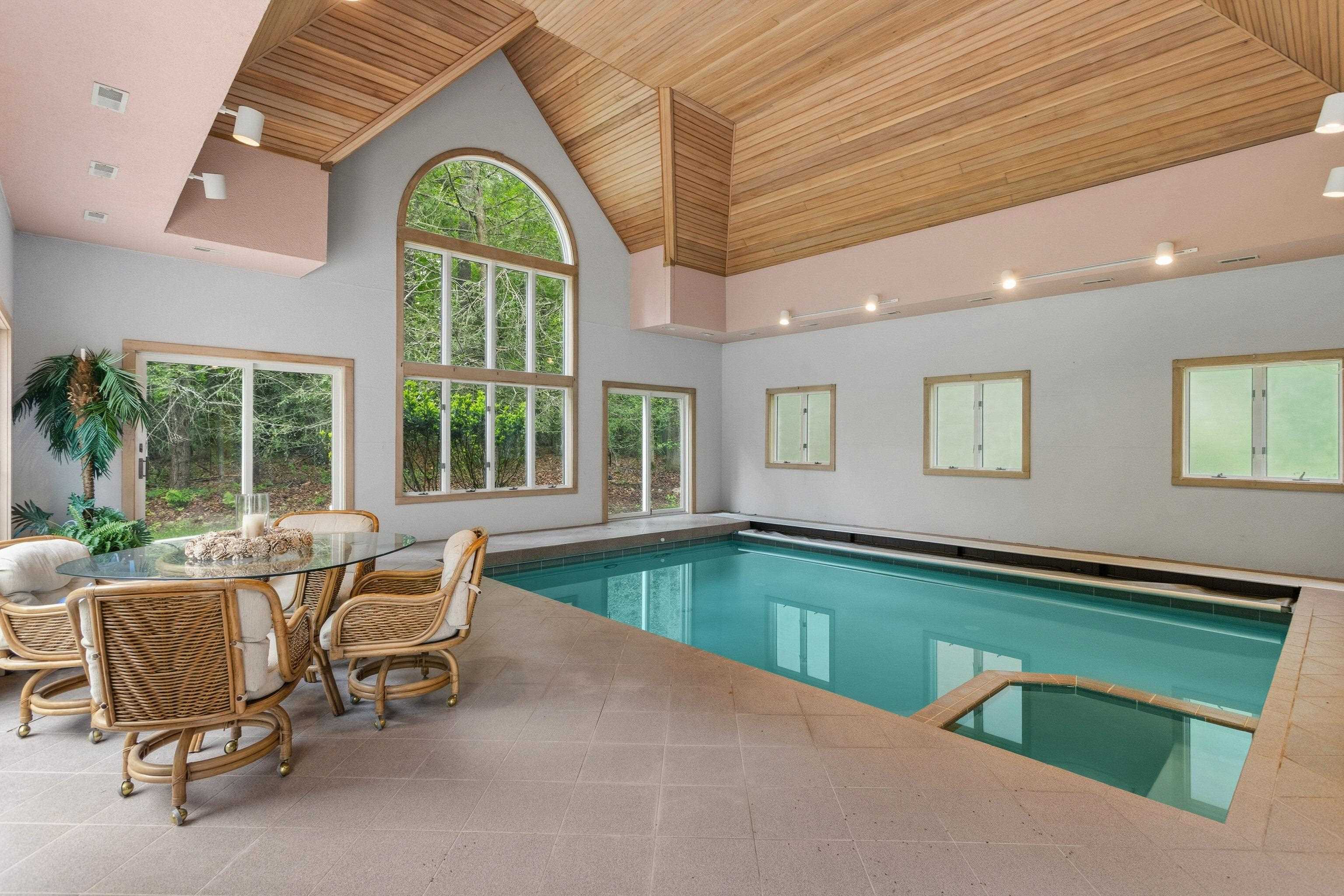 3 Oak Lane Stratham, NH 03885 - Photo 9 of 58