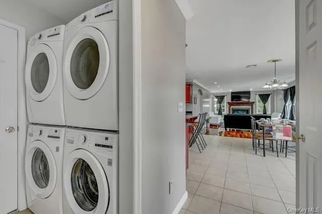 a view of a storage & utility room with washer and dryer