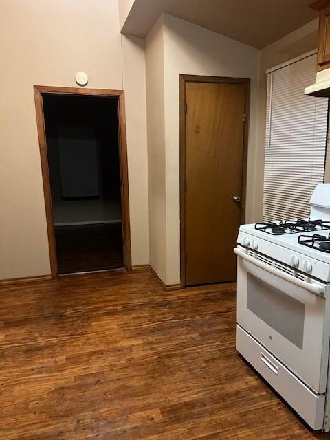 320 Northwest 9th Street Cooper, TX 75432 - Photo 9 of 13 a view of kitchen with stove and refrigerator