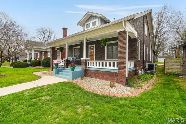 $349,900 | 316 West Park Street, Edwardsville, IL 62025