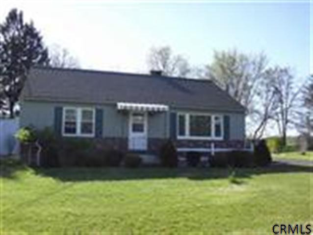 39 Colonial Road Stillwater, NY 12170 - Photo 6 of 15 Photo 6