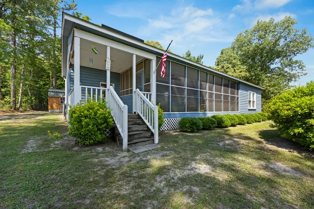 $172,000 | 1386 Hobbs Drive, Summerton, SC 29148