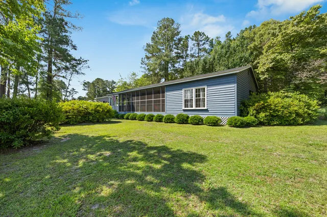 $172,000 | 1386 Hobbs Drive, Summerton, SC 29148