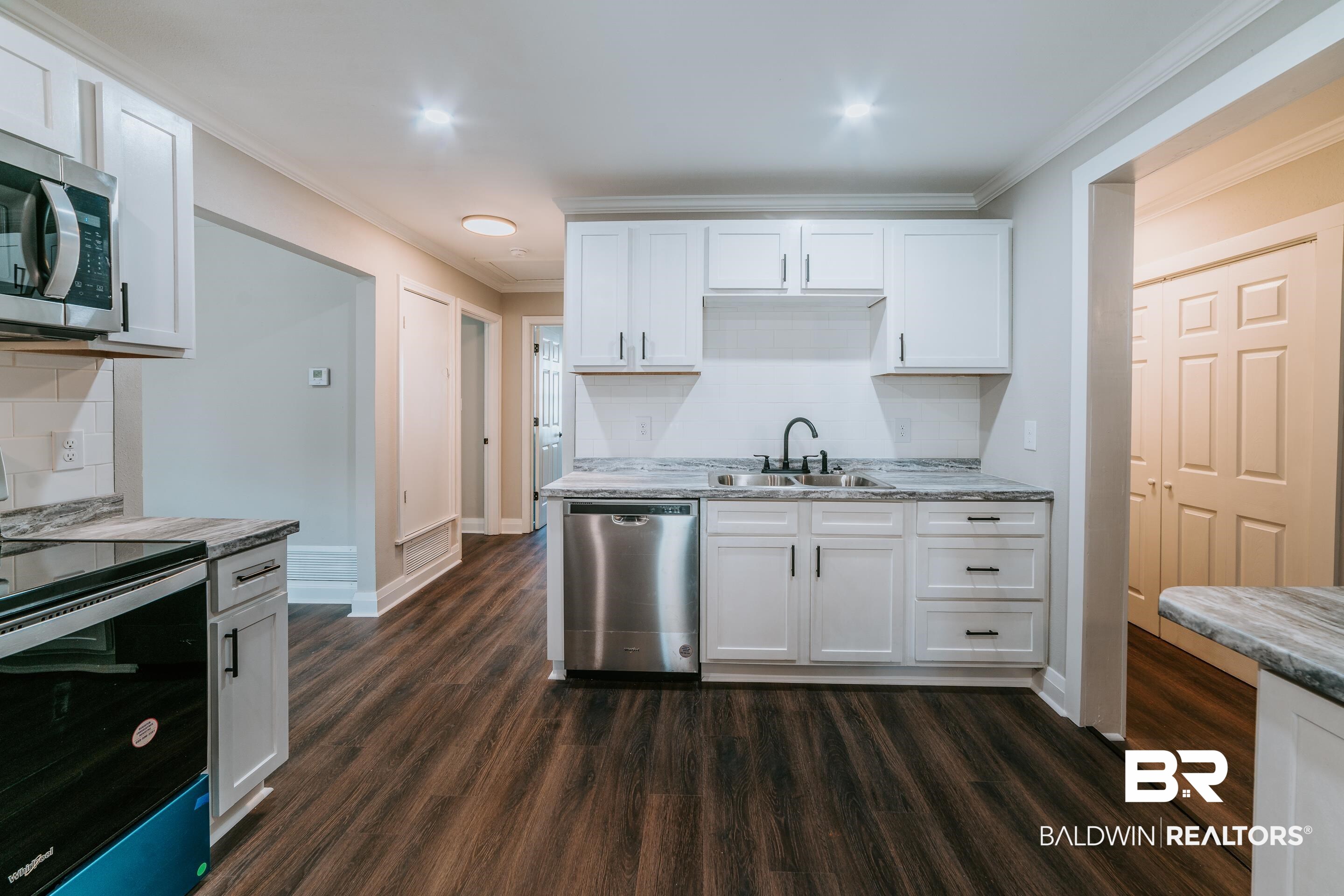 1508 Phillips Lane Mobile, AL 36618 - Photo 10 of 44