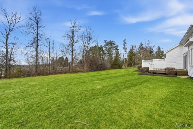 $379,900 | 4883 Waterford Place, Lockport Town, NY 14094