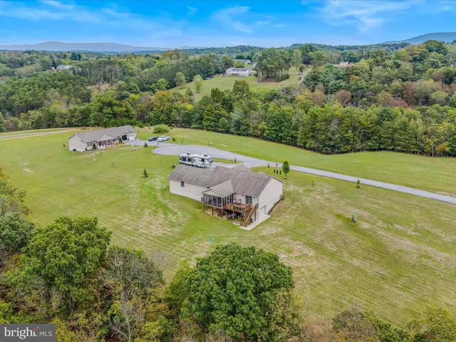 $520,000 | 45 Providence Court, Berkeley Springs, WV 25411