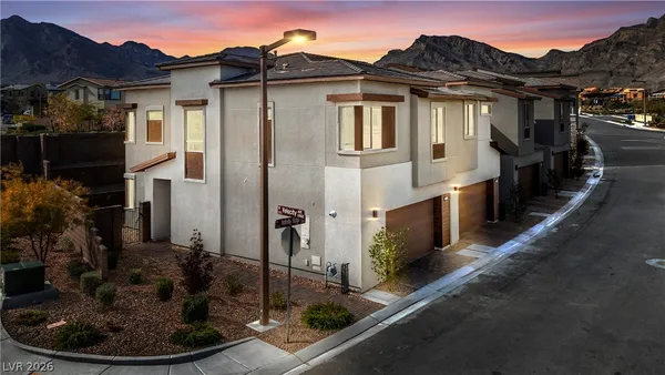 $3,200 | 633 Infinity Rdg Street, Las Vegas, NV 89138