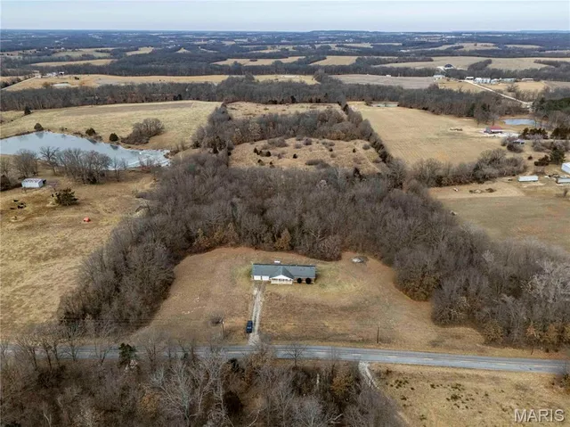 $1 | 581 Hwy Z, Silex, MO 63377