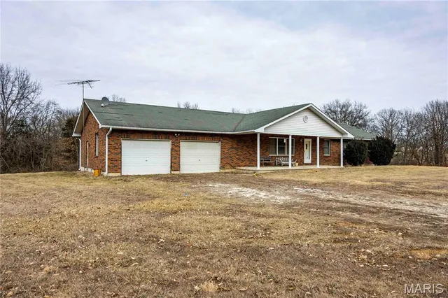 $1 | 581 Hwy Z, Silex, MO 63377