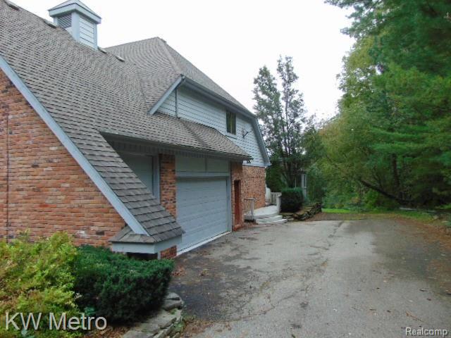 5475 Jendean Lane Rochester, MI 48306 - Photo 2 of 29 DSC00961.JPG