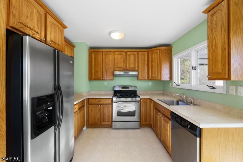 174 Baker Avenue Wharton, NJ 07885 - Photo 8 of 23