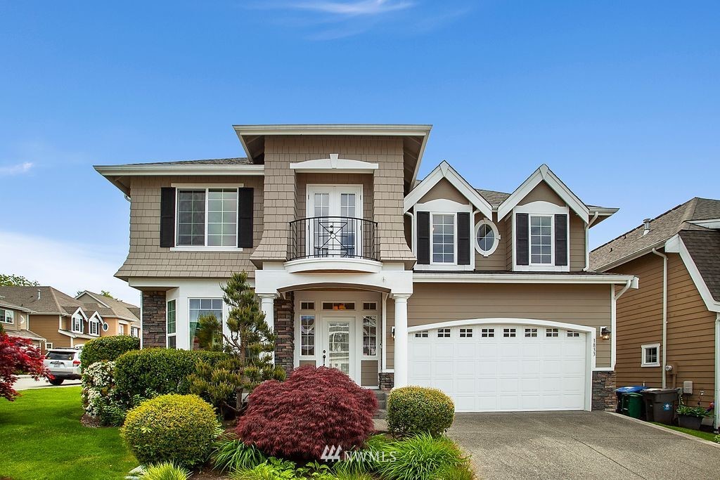 1833 Southeast 8th Street Renton, WA 98057 - Photo 1 of 32