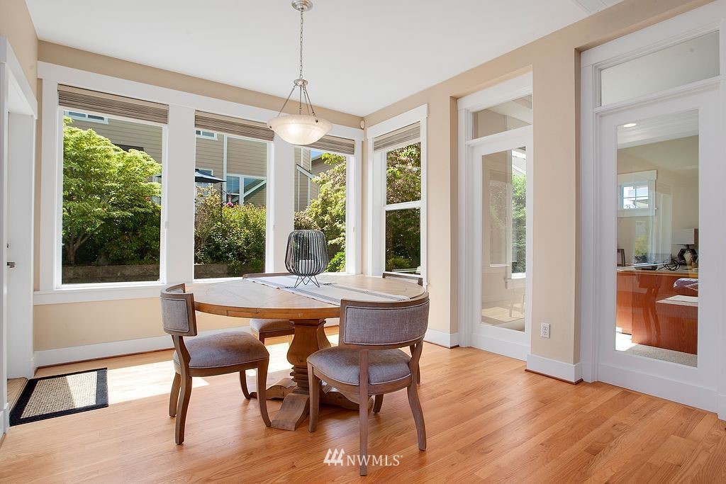 1833 Southeast 8th Street Renton, WA 98057 - Photo 13 of 32