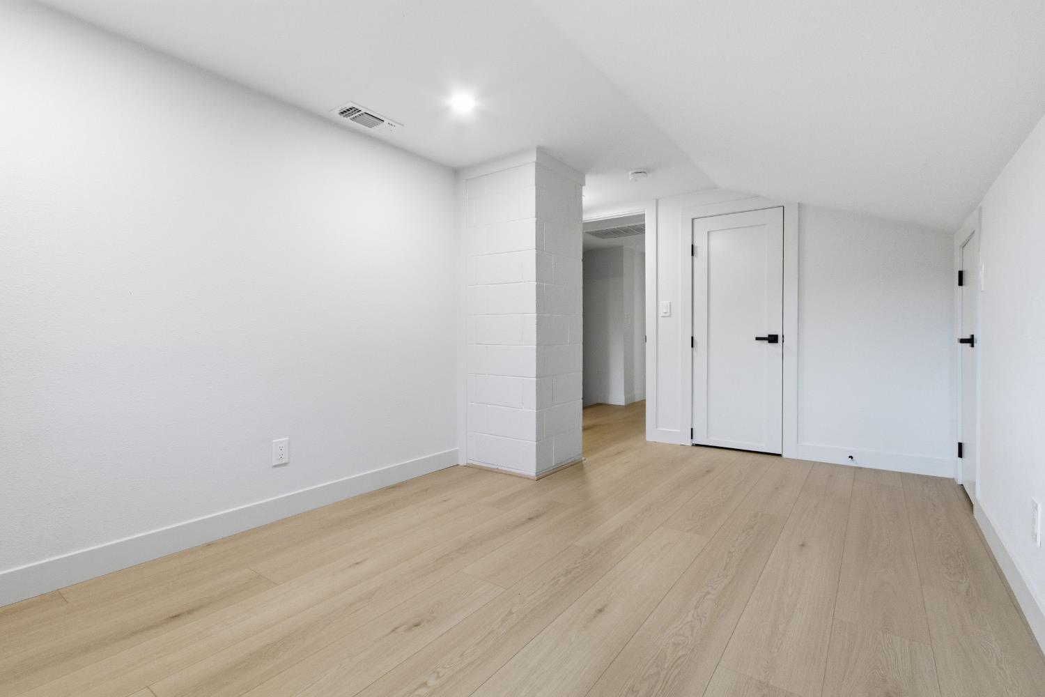 4117 El Dorado Road Placerville, CA 95667 - Photo 20 of 54 a view of an empty room