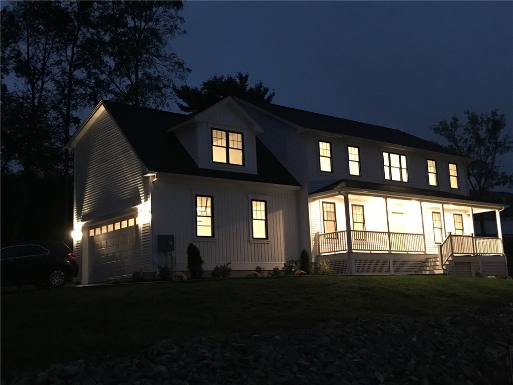 109 Fairhaven Road Cumberland, RI 02864 - Photo 3 of 16
