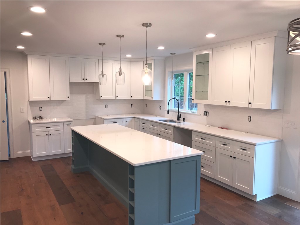 109 Fairhaven Road Cumberland, RI 02864 - Photo 6 of 16