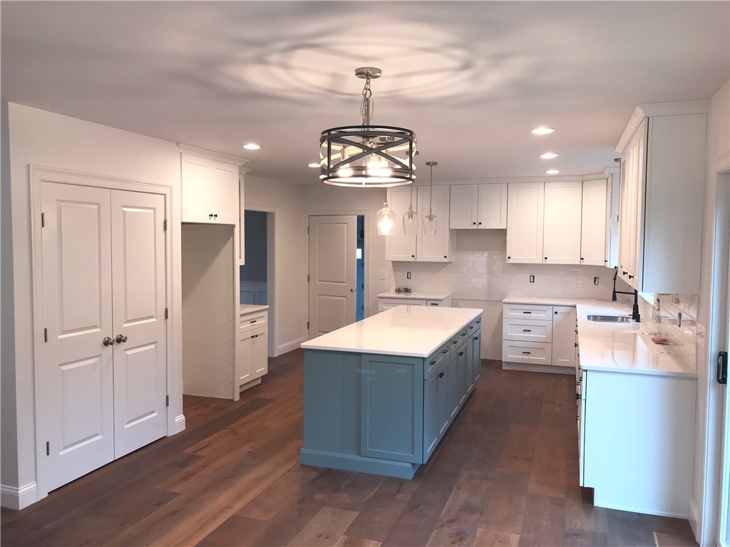 109 Fairhaven Road Cumberland, RI 02864 - Photo 10 of 16
