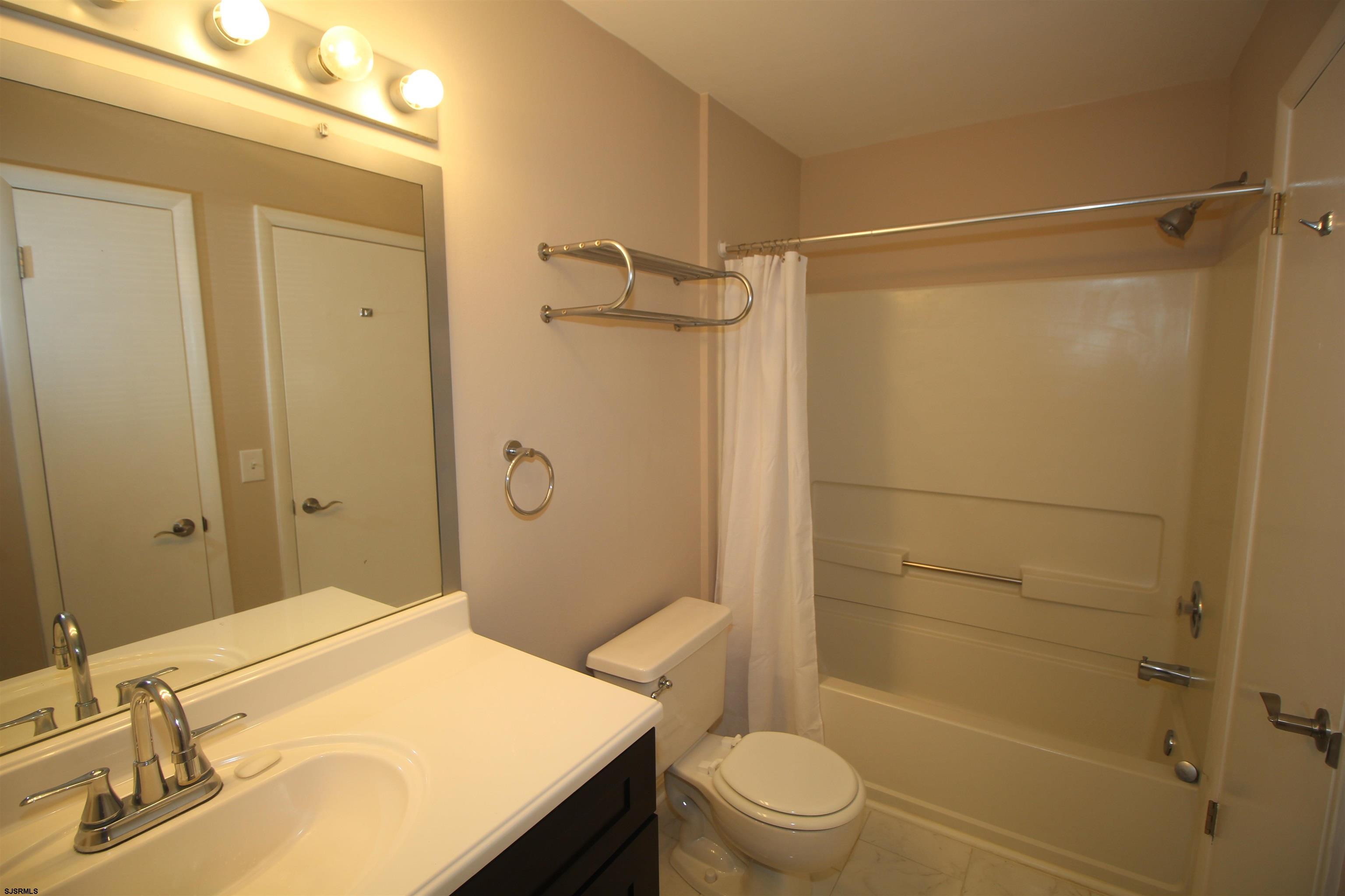213 Meadow Ridge Road, Unit BUILDING 7 2 Absecon, NJ 08205 - Photo 16 of 21