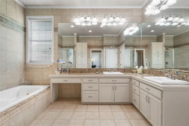 $775,000 | 319 Winding Creek Lane, McGregor, TX 76657