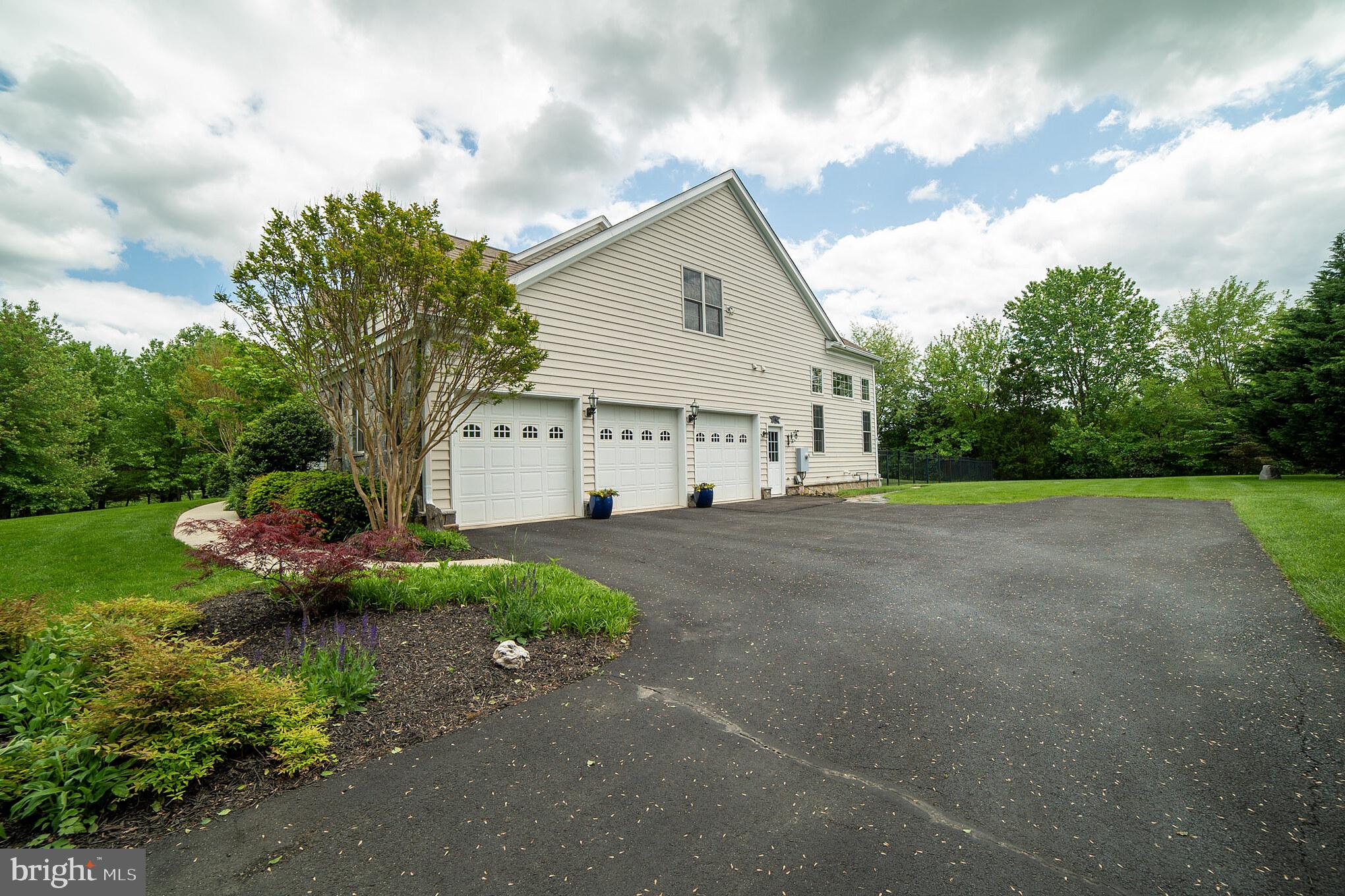 6508 Griffith Road Laytonsville, MD 20882 - Photo 4 of 35 Gallery Image 4