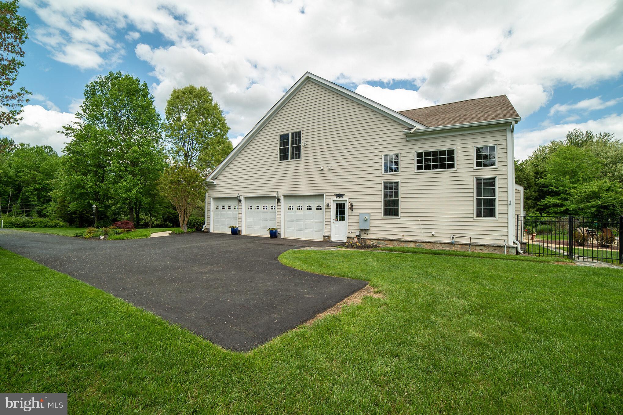 6508 Griffith Road Laytonsville, MD 20882 - Photo 5 of 35 Gallery Image 5