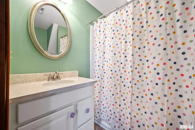 $420,000 | 968 North Broad Street, Galesburg, IL 61401