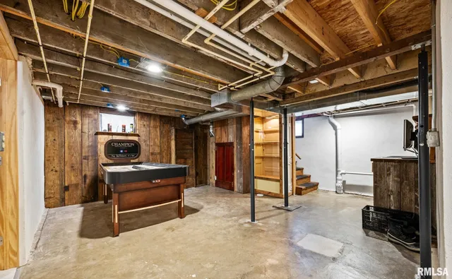 $420,000 | 968 North Broad Street, Galesburg, IL 61401