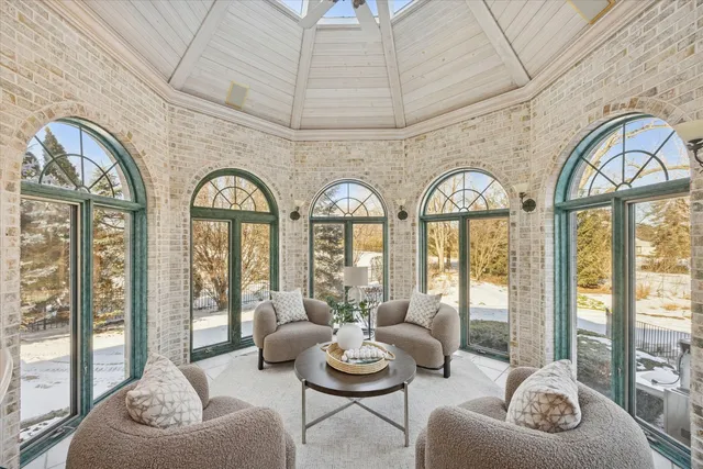 $2,499,000 | 15W260 62nd Street, Burr Ridge, IL 60527