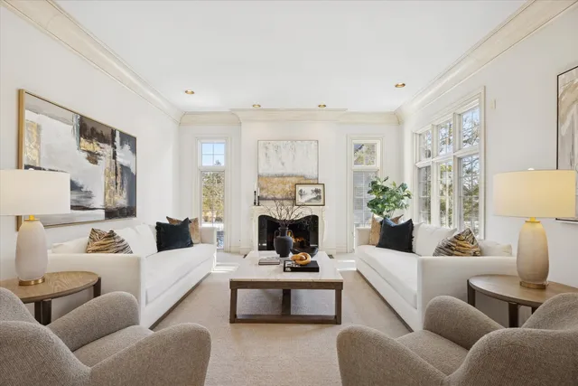 $2,499,000 | 15W260 62nd Street, Burr Ridge, IL 60527