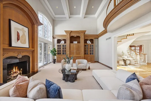 $2,499,000 | 15W260 62nd Street, Burr Ridge, IL 60527