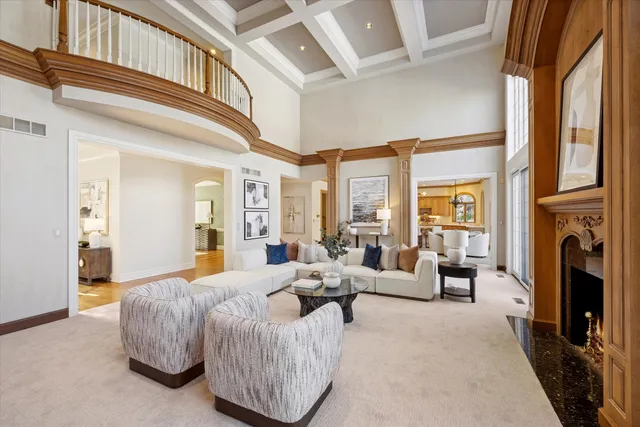 $2,499,000 | 15W260 62nd Street, Burr Ridge, IL 60527