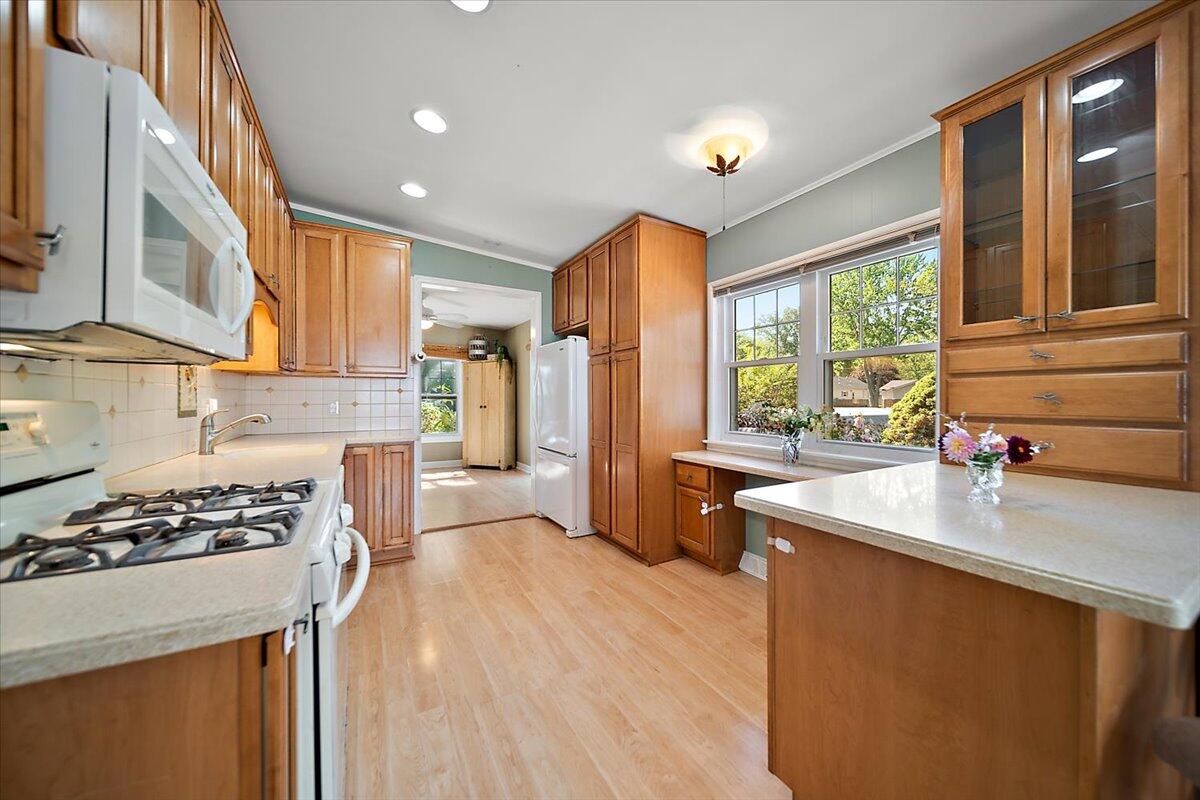 11040 Colony Pinckney, MI 48169 - Photo 11 of 45 28-11040 Colony-28