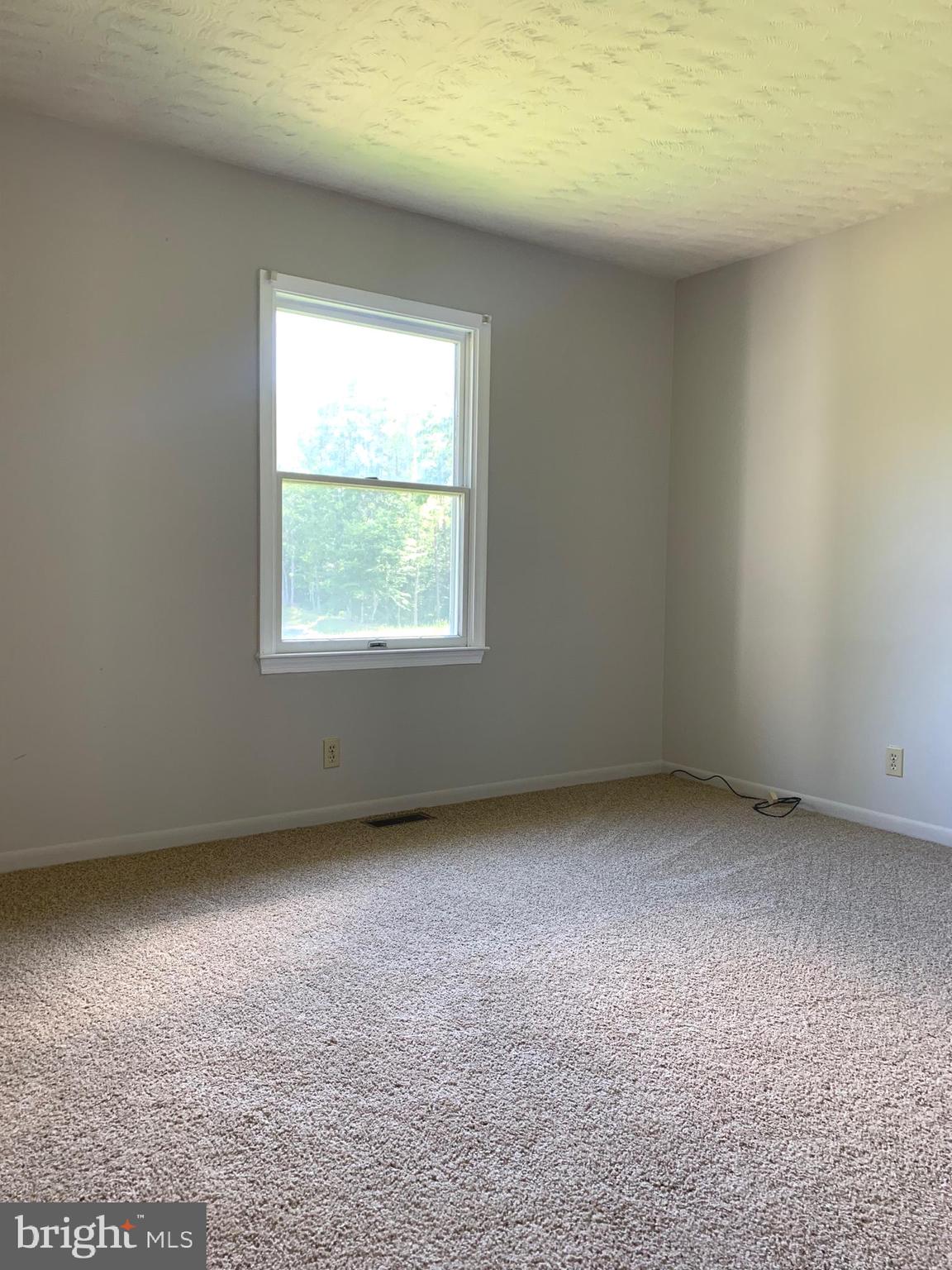 10413 Elys Ford Road Fredericksburg, VA 22407 - Photo 11 of 15 Bedroom 3
