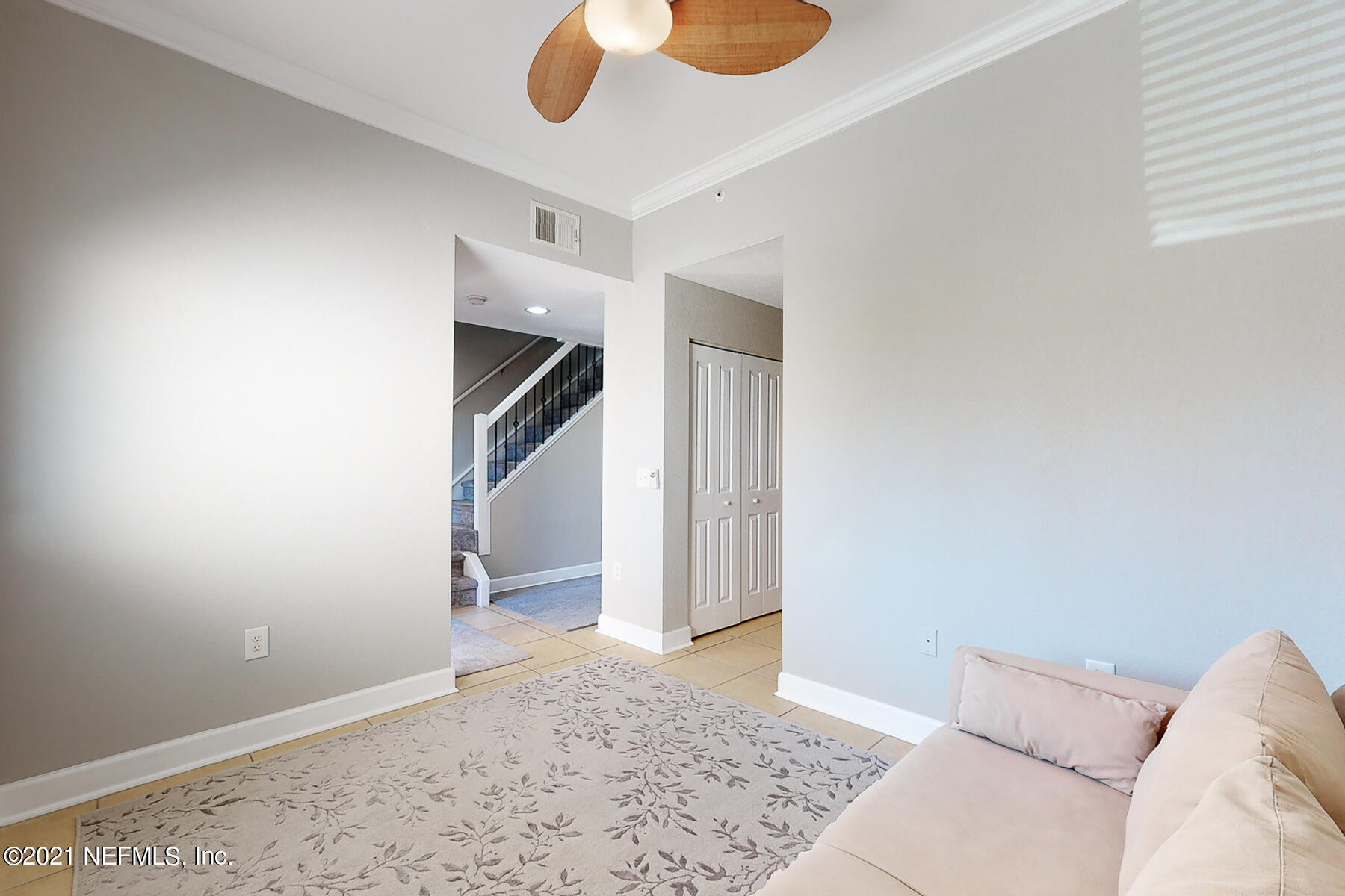 9745 Touchton Road, Unit 3327 Jacksonville, FL 32246 - Photo 6 of 44 Living a