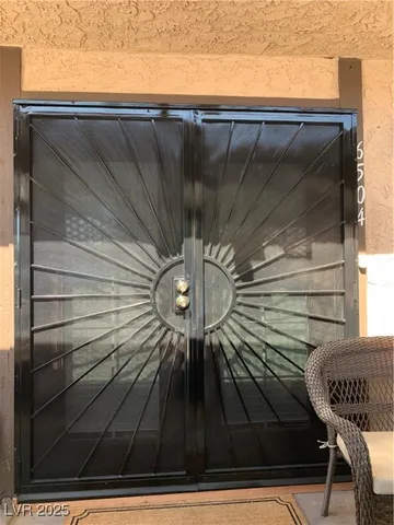 $1,700 | 6504 Ironbark Lane, Las Vegas, NV 89107