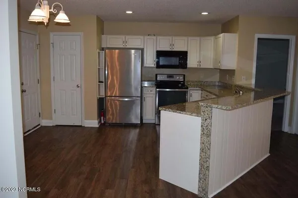 $2,025 | 224 Shellbank Drive, Sneads Ferry, NC 28460