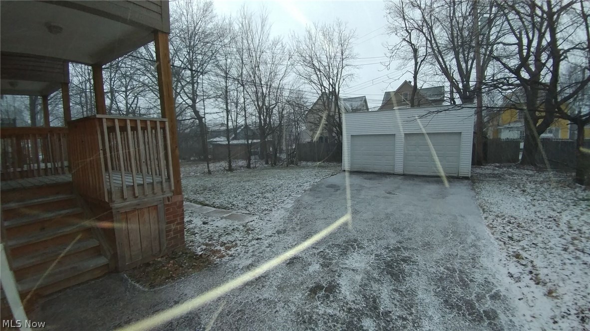 3217 Sycamore Road Cleveland, OH 44118 - Photo 3 of 20