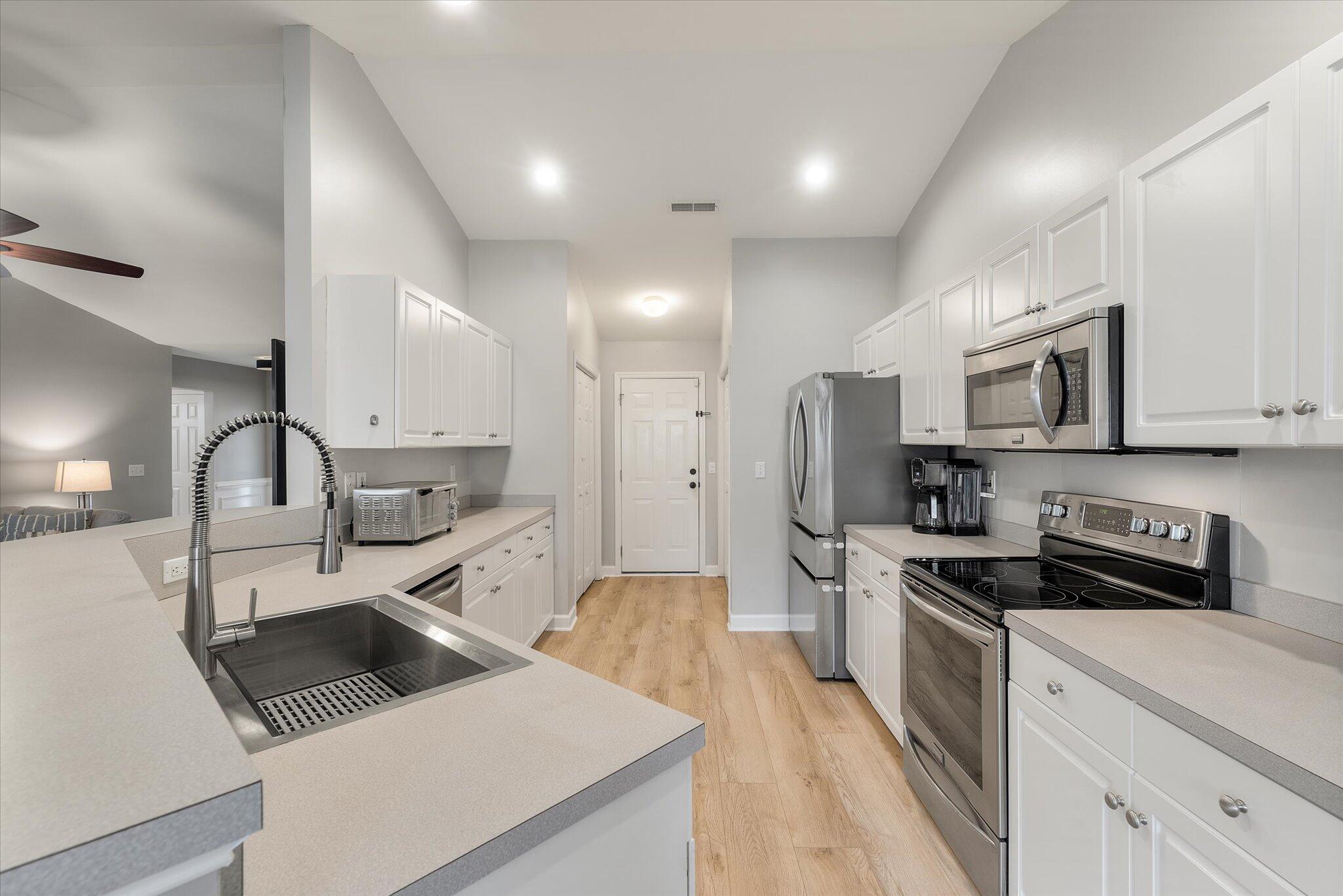 1505 Wellesley Circle Mount Pleasant, SC 29466 - Photo 10 of 40 11-1505 Wellesley_i_Lowcountry_Exposure-