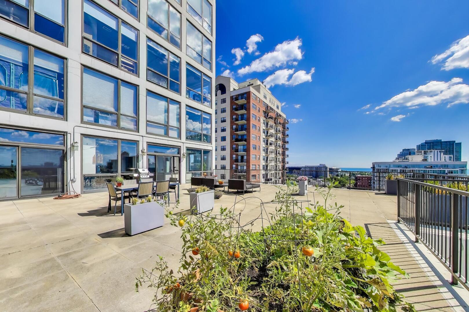 1530 South State Street, Unit 12J Chicago, IL 60605 - Photo 17 of 28