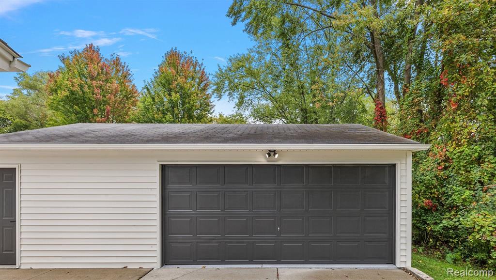 3164 Alpine Road Troy, MI 48084 - Photo 5 of 39