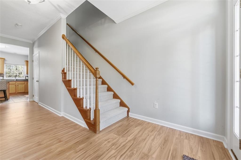 2426 Rochester Road, Unit G Sewickley, PA 15143 - Photo 6 of 36
