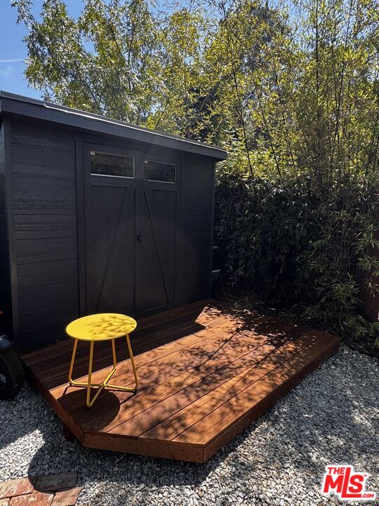 2449 Riverside Place Los Angeles, CA 90039 - Photo 39 of 42