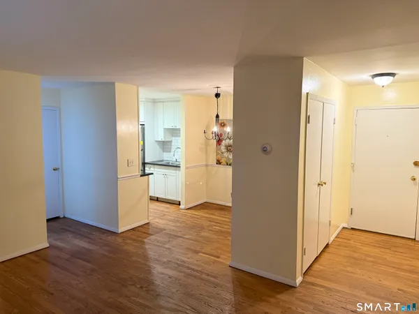 $2,900 | 11 Belltown Road, Unit 1, Stamford, CT 06905