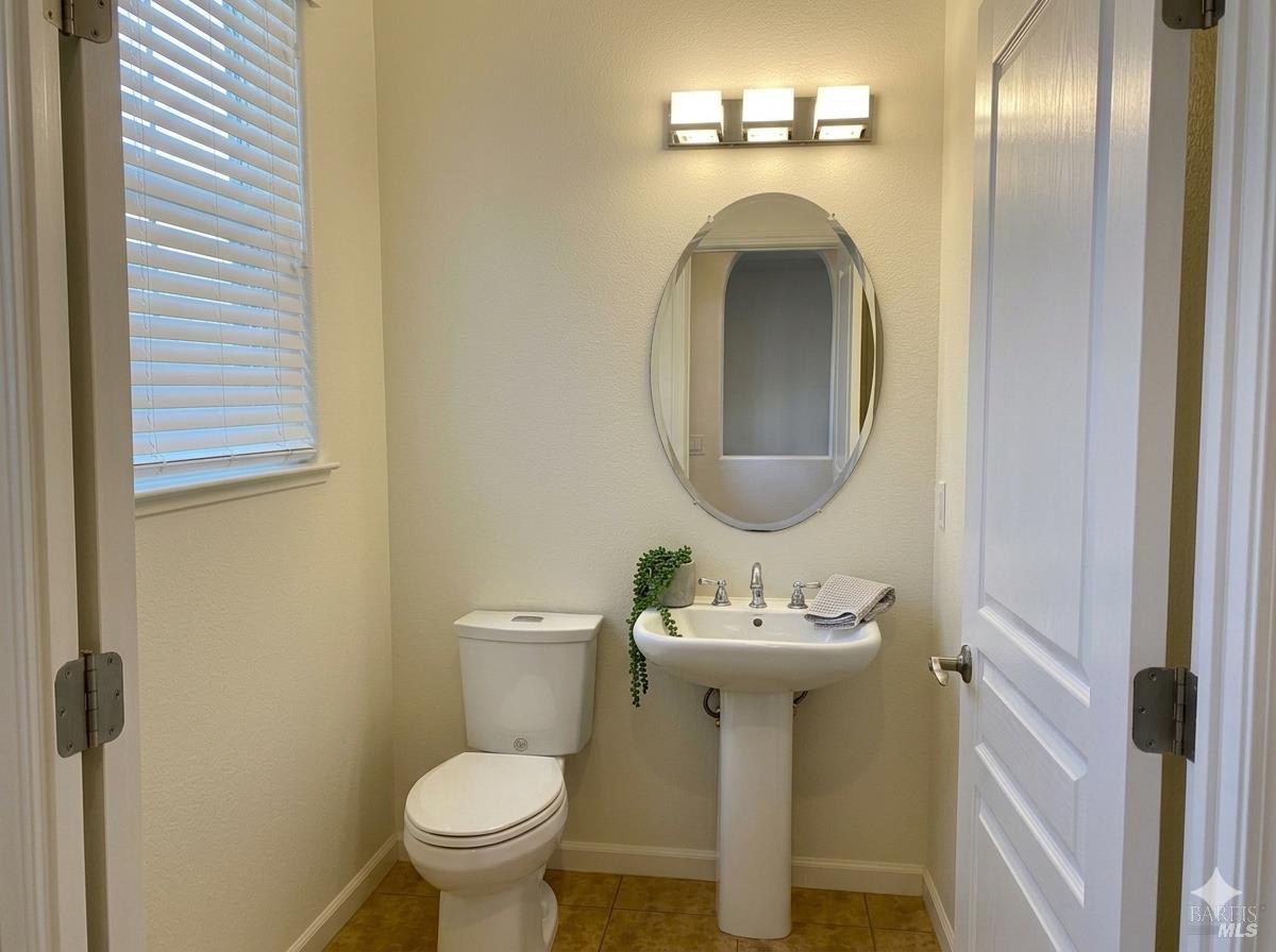 924 Aston Avenue Santa Rosa, CA 95404 - Photo 9 of 20