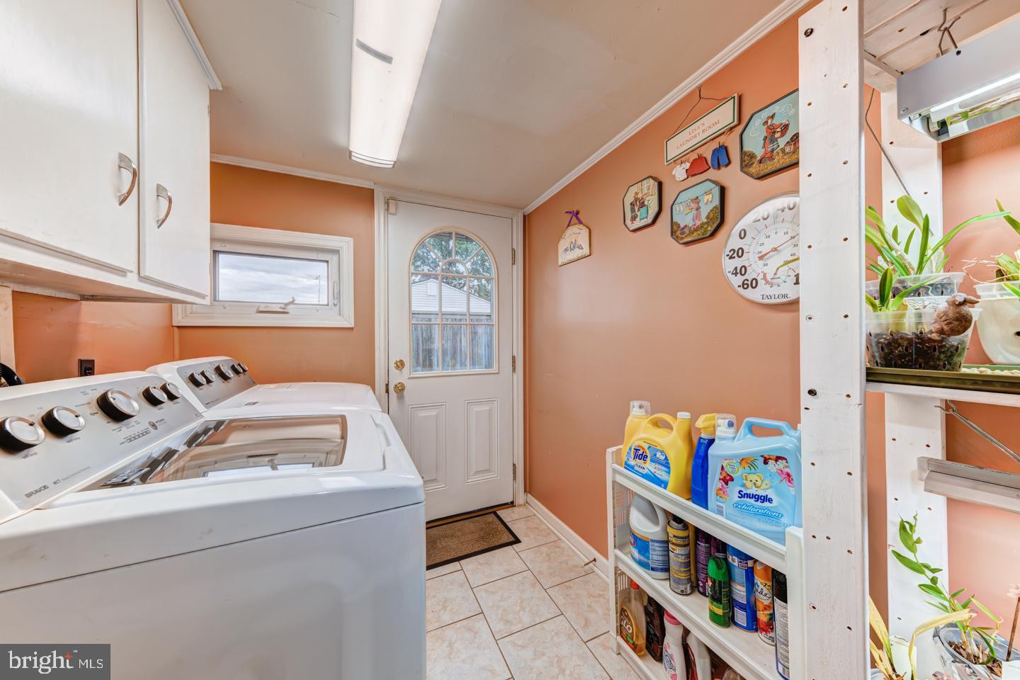 32 Blue Ridge Drive Levittown, PA 19057 - Photo 9 of 25 Gallery Image 9