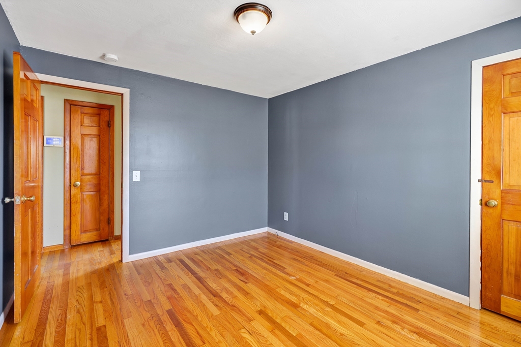 232 East Street Springfield, MA 01104 - Photo 13 of 34