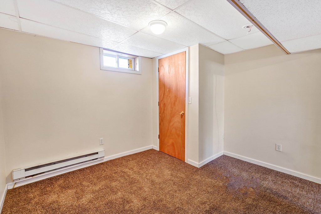 232 East Street Springfield, MA 01104 - Photo 29 of 34