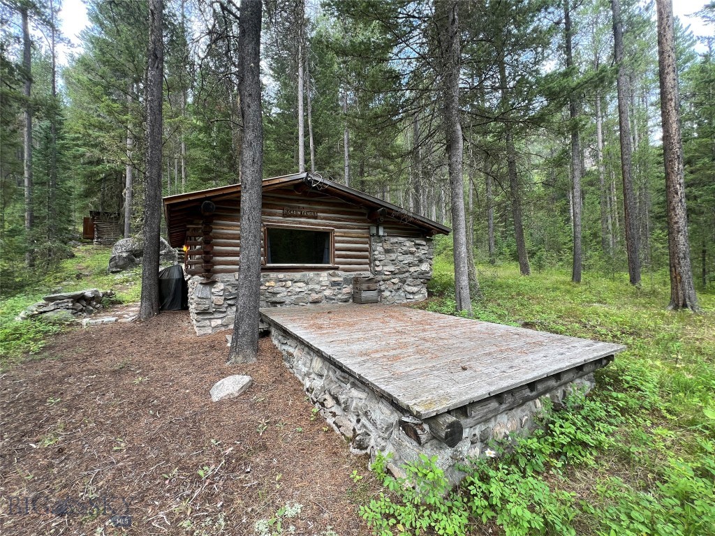 385 Cascade Creek Road Gallatin Gateway, MT 59730 - Photo 1 of 1 Welcome to your Montana Hideaway