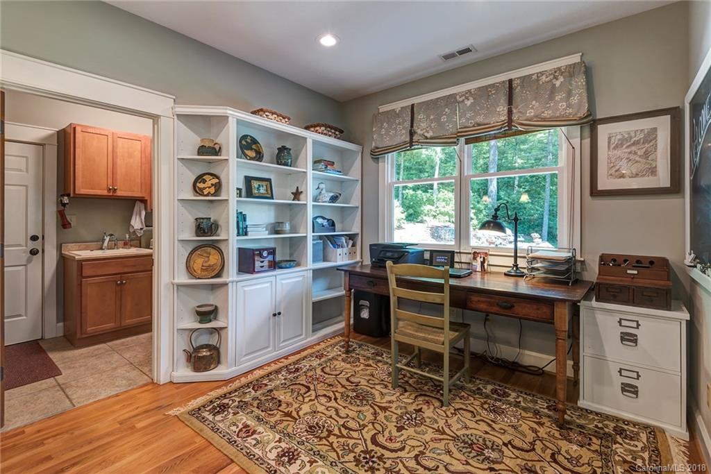 194 Dotson Road Fairview, NC 28730 - Photo 14 of 36 Gallery Image 14